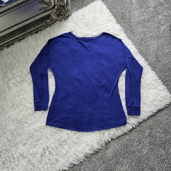 Nike Long Sleeve Top. Size Medium. Good preowned condition. - Picture 3 of 8